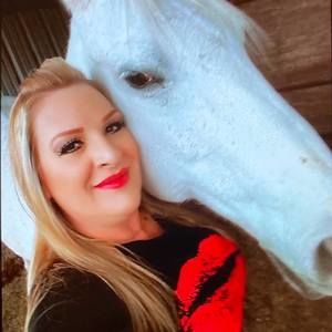 Meet your Posher, Candy